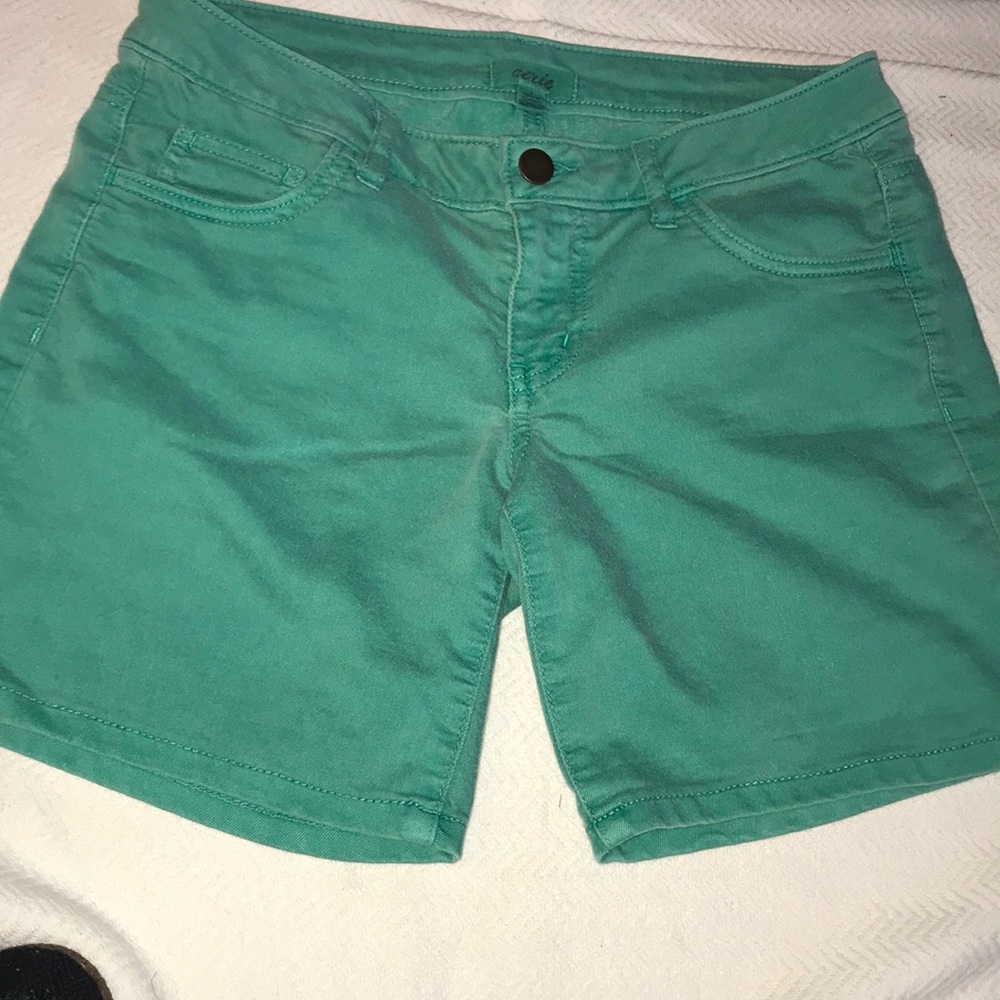 Aerie green shorts